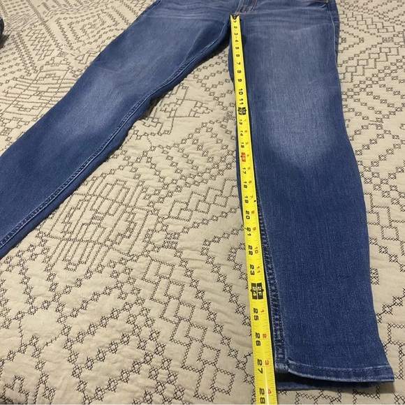 Women's Hollister High Rise Super Skinny  Blue Jeans Size 8 Short - Picture 3 of 8